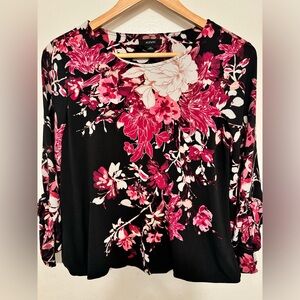 Women’s top in size petite small from Alfani